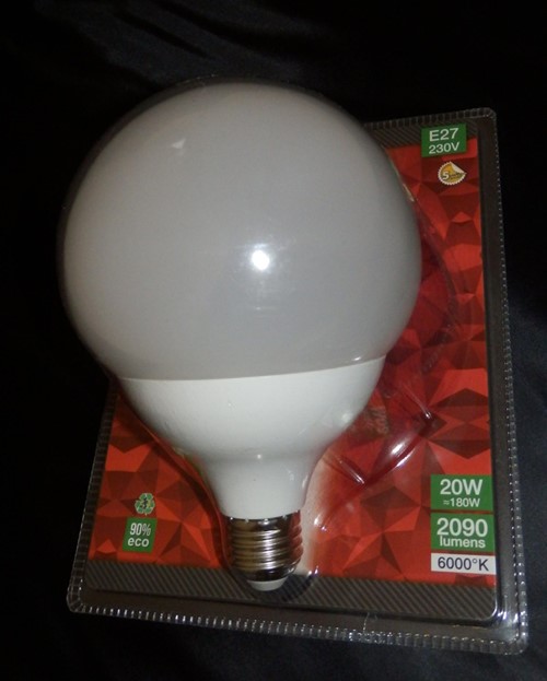 ampoule economique LED E27 - 20W - 6000K - 2090lm